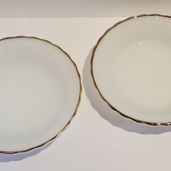 Set Of 2 Vintage Fire King Glass Golden Shell Soup/Salad Bowls | 22K Gold Trim - Picture 11 of 15